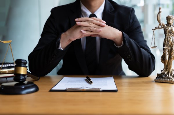 Le rôle essentiel de l'avocat en redressement judiciaire